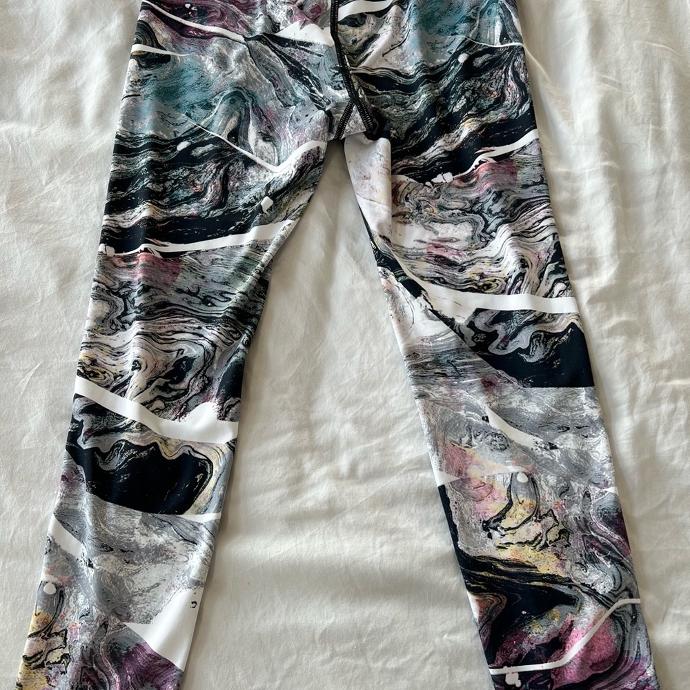 Yoga pants by evolution creation